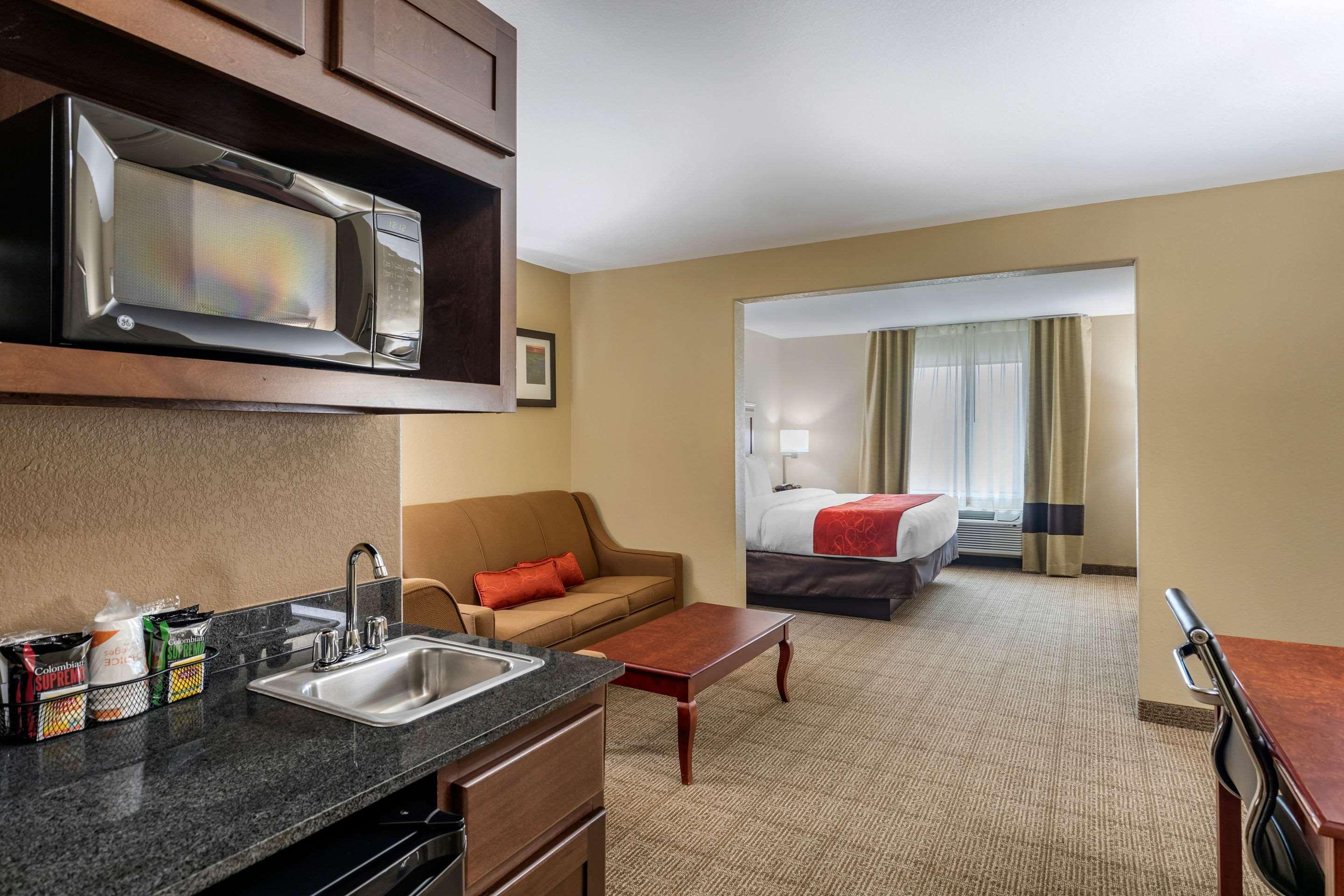 Comfort Suites Ennis Esterno foto