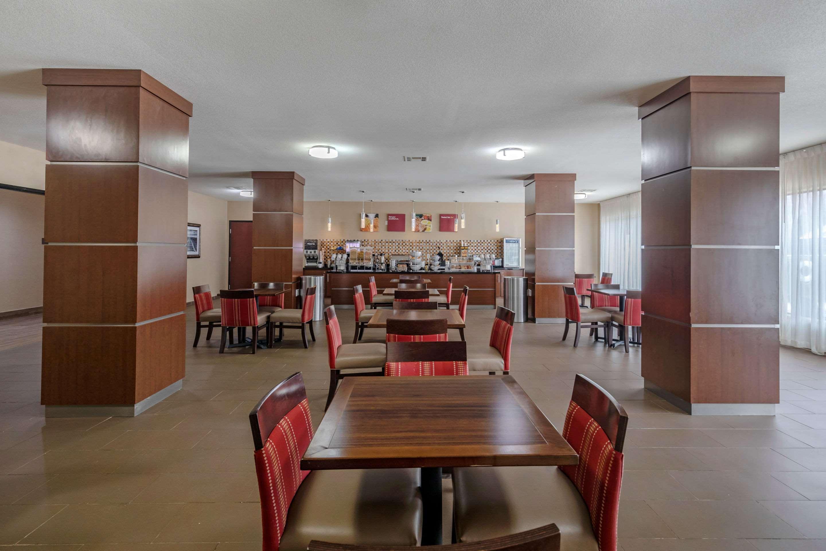Comfort Suites Ennis Esterno foto