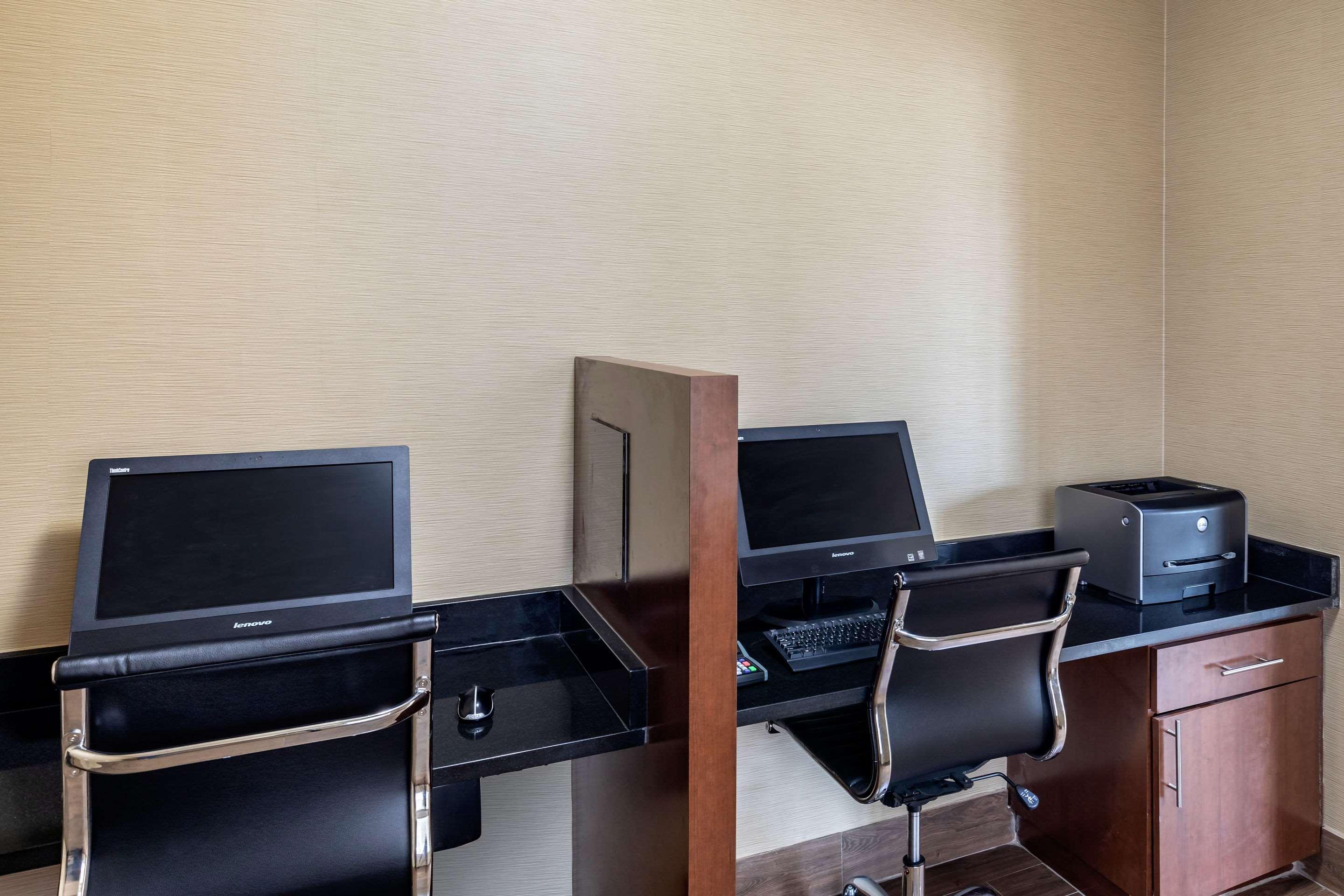 Comfort Suites Ennis Esterno foto