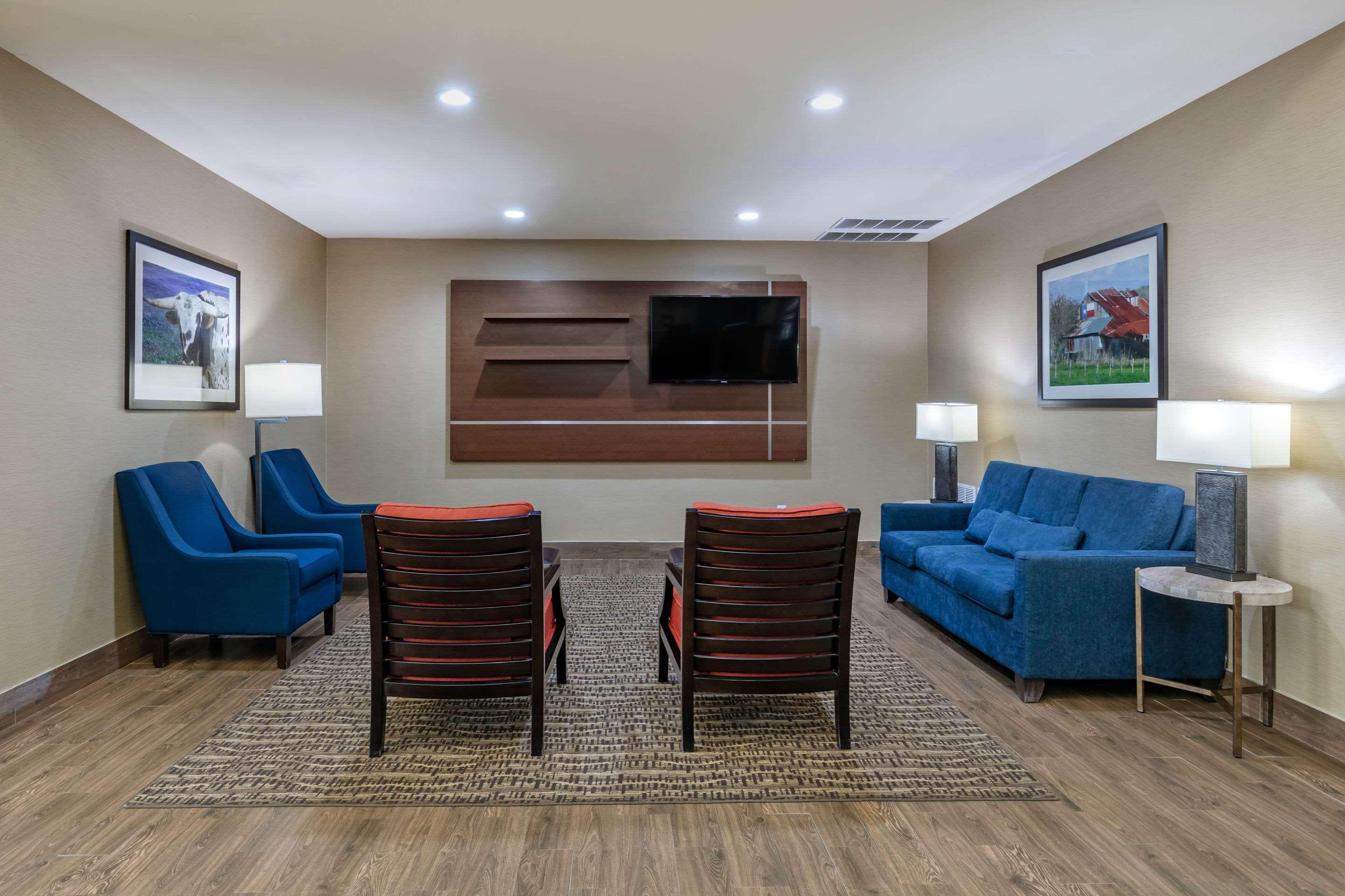 Comfort Suites Ennis Esterno foto