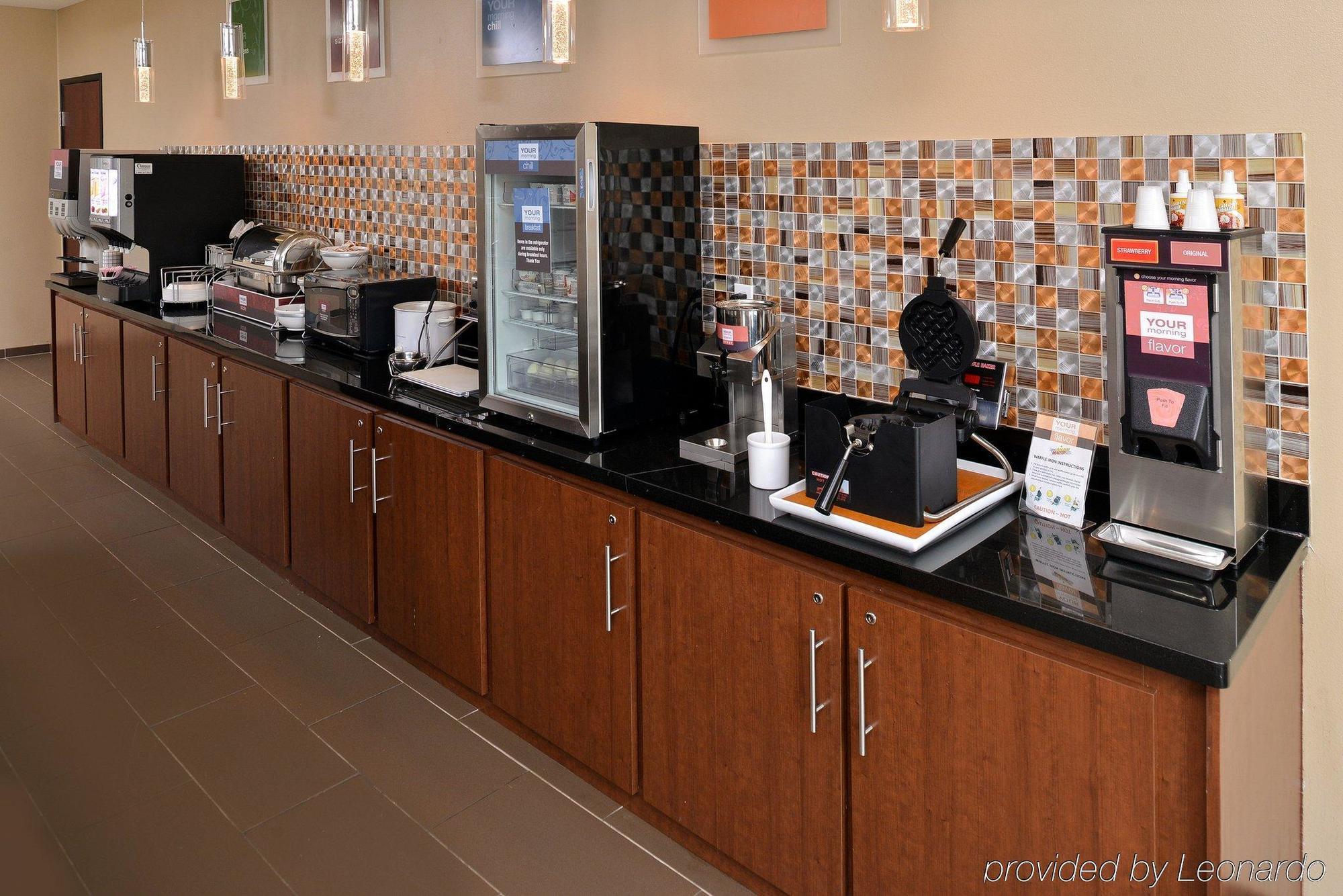 Comfort Suites Ennis Esterno foto