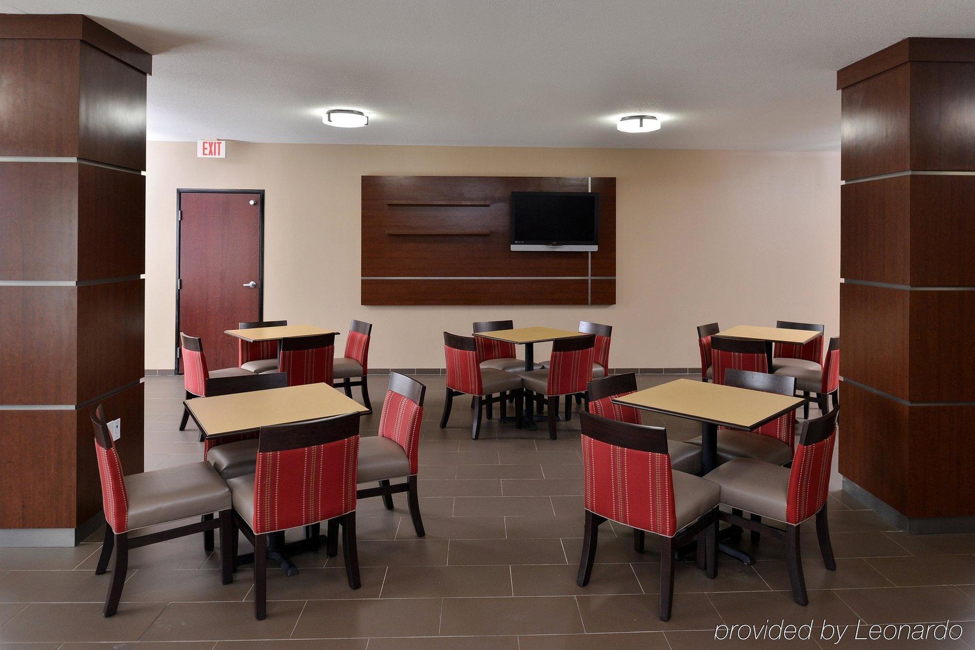 Comfort Suites Ennis Esterno foto