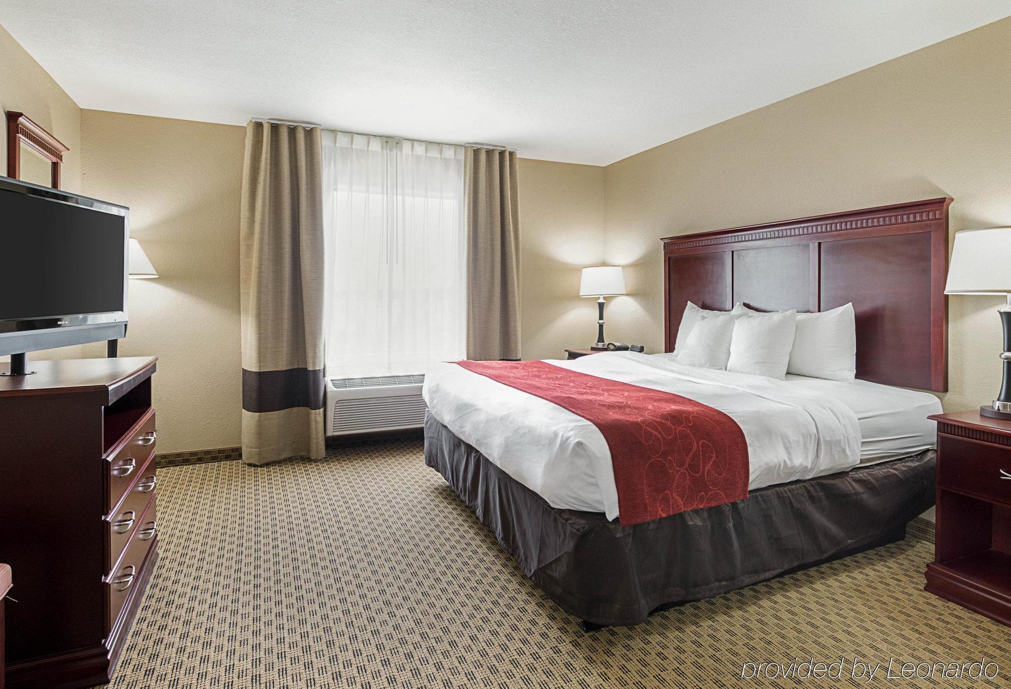 Comfort Suites Ennis Esterno foto