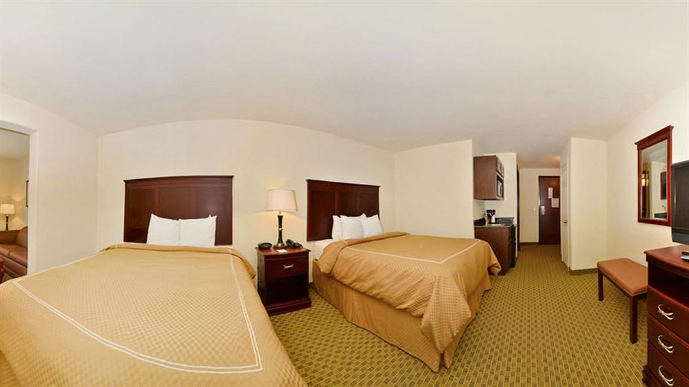 Comfort Suites Ennis Esterno foto