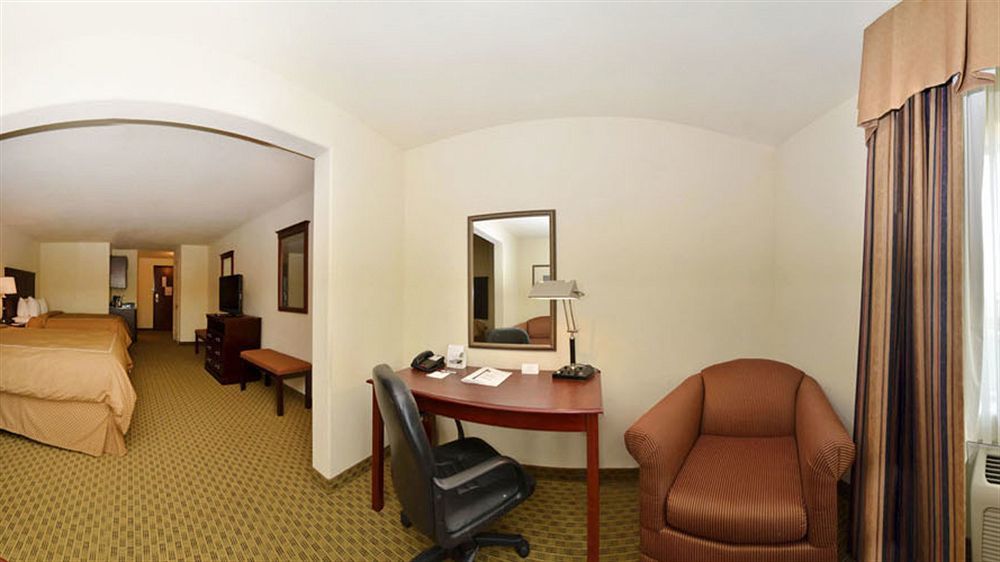Comfort Suites Ennis Esterno foto