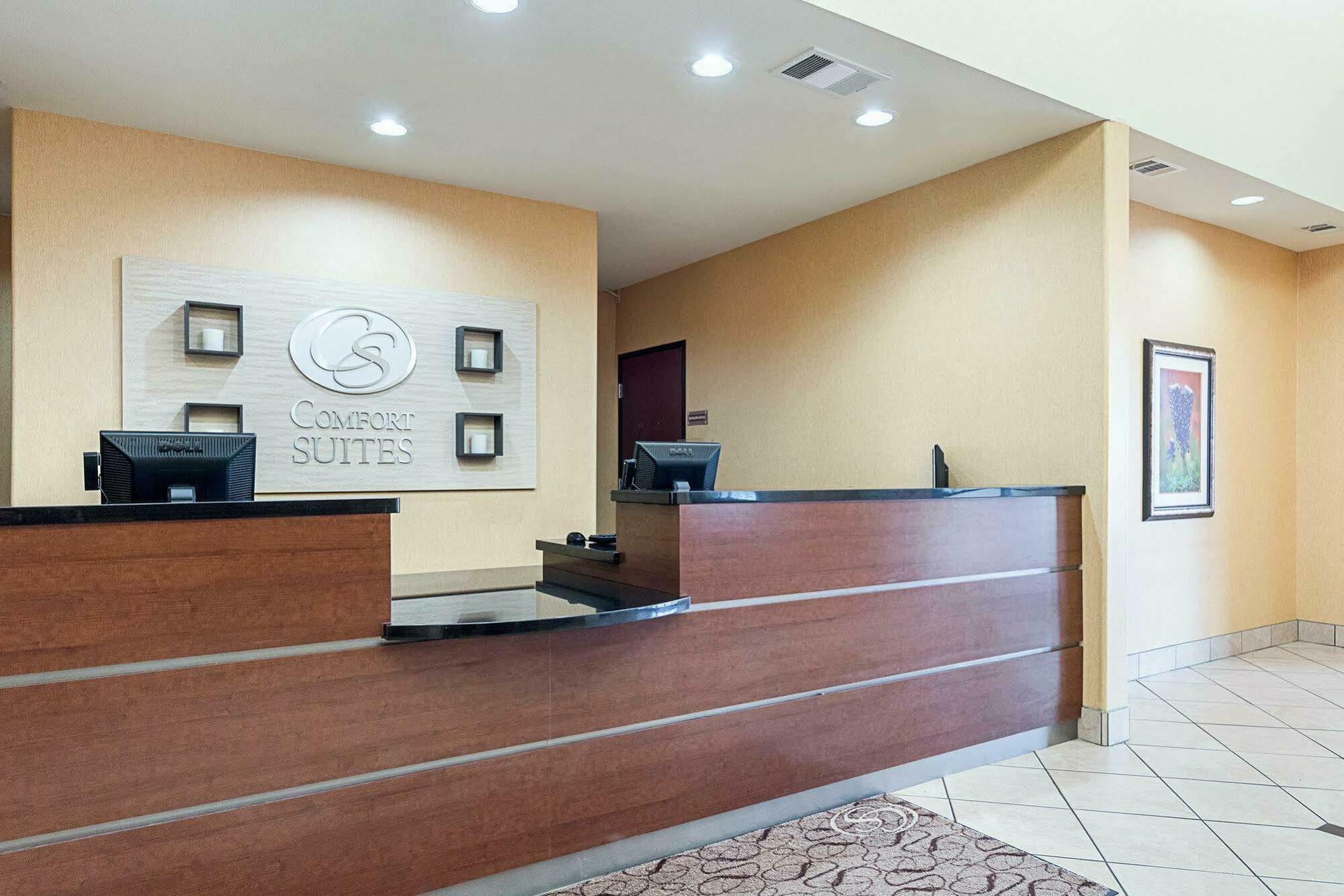 Comfort Suites Ennis Esterno foto