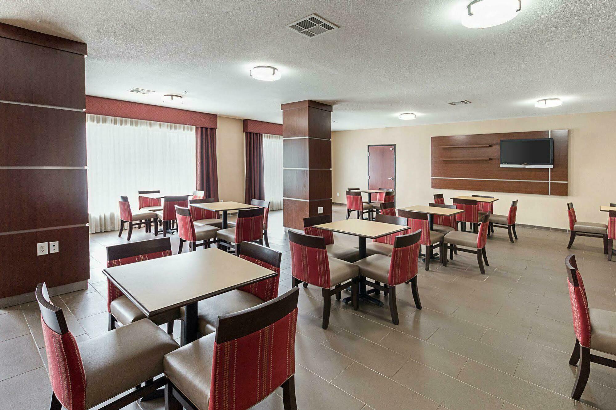 Comfort Suites Ennis Esterno foto