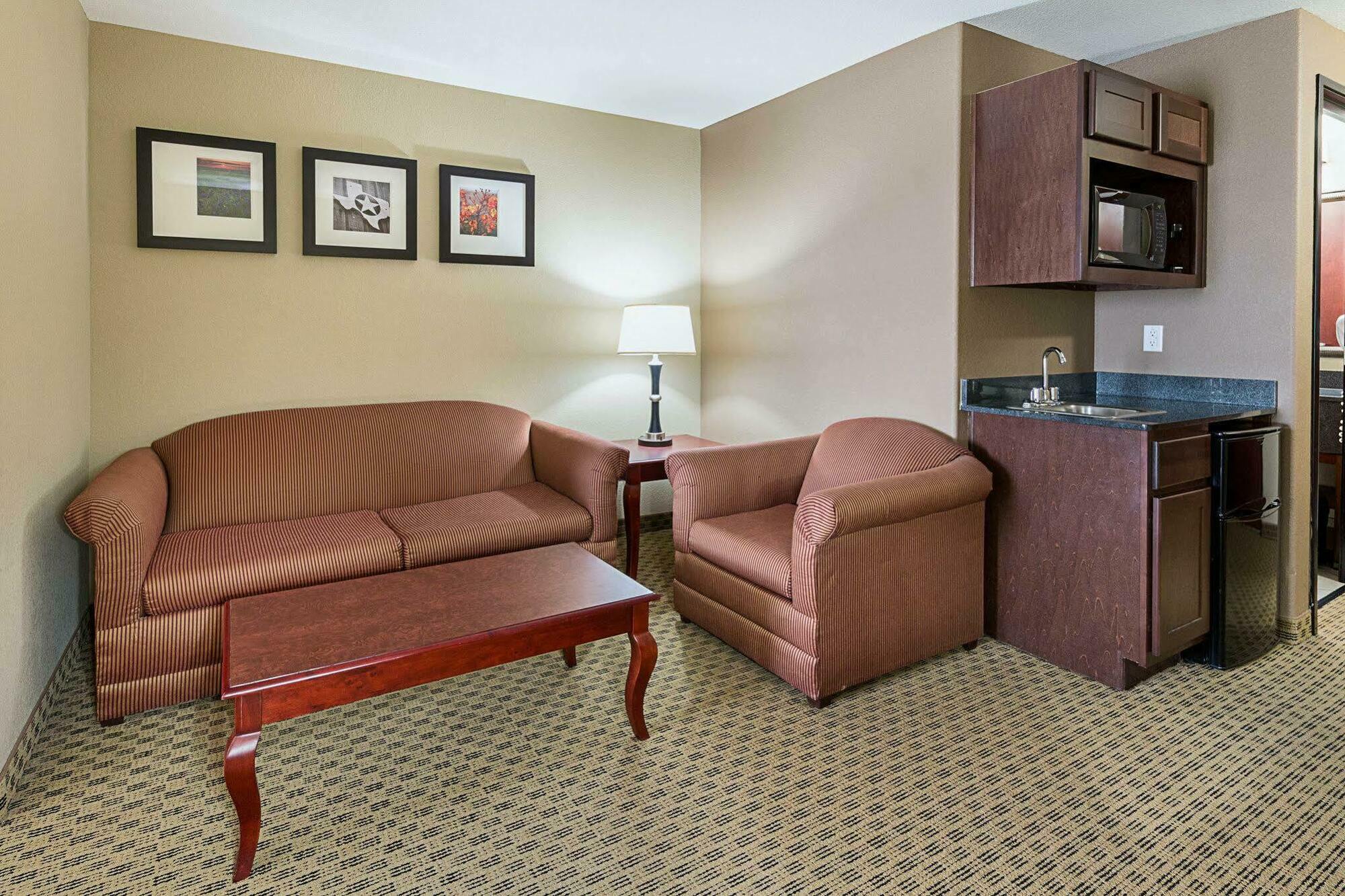 Comfort Suites Ennis Esterno foto